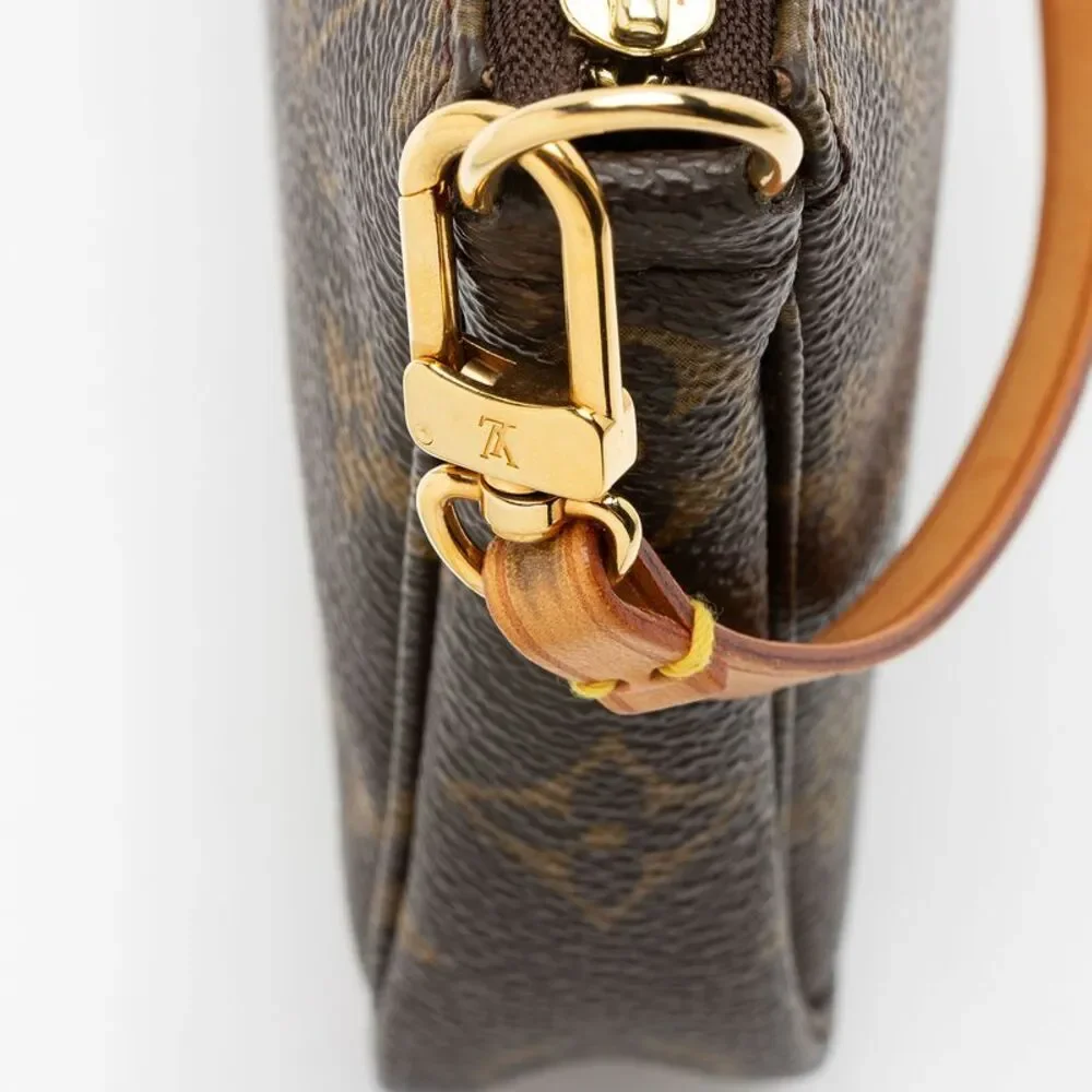 Louis Vuitton Vintage Monogram Canvas Pochette Accessoires